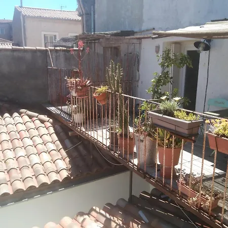 Terrasse De La Revolution